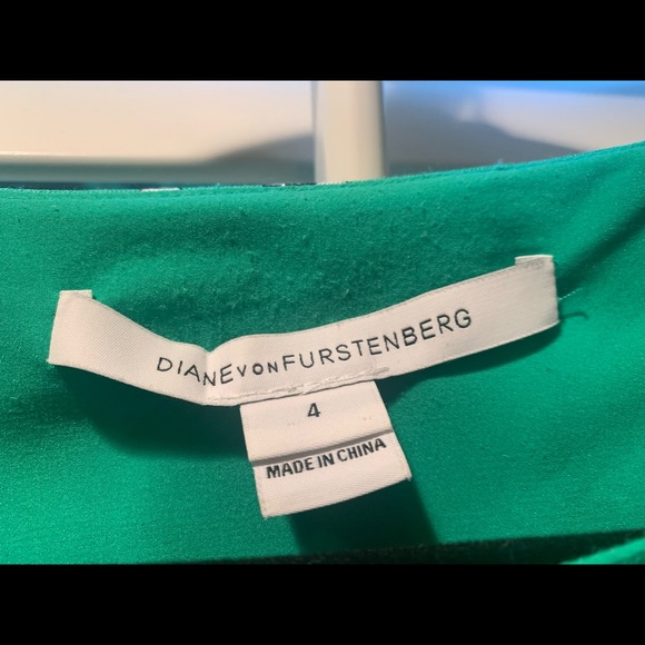 EUC DVF shift dress - Picture 4 of 5